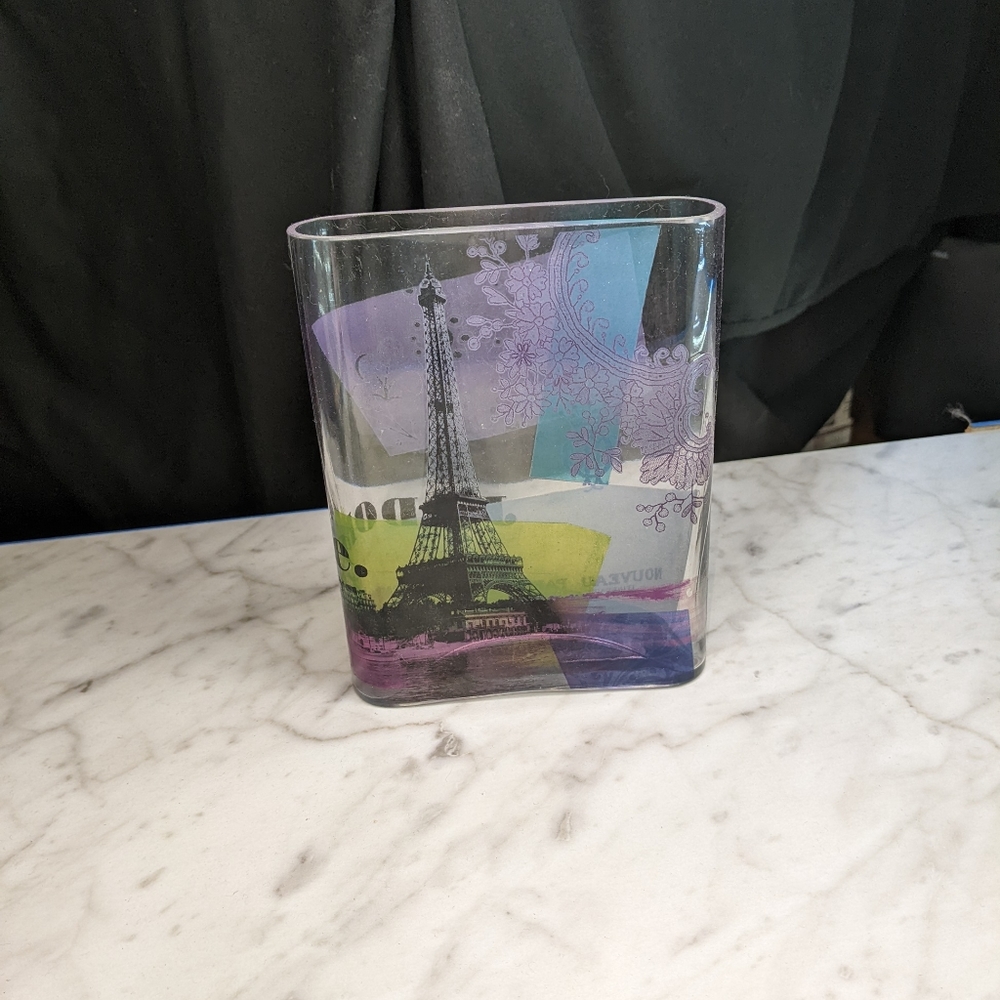 Paris Vase